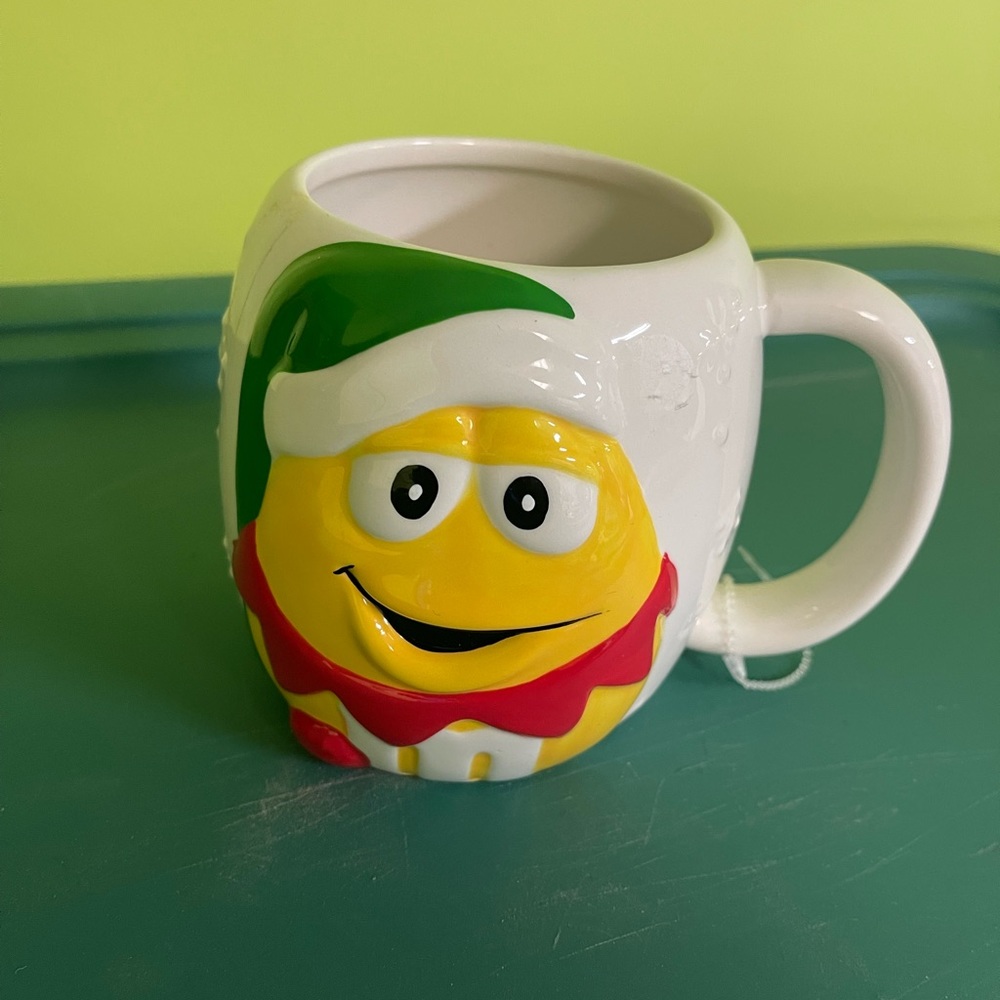 New M&M yellow Christmas mug